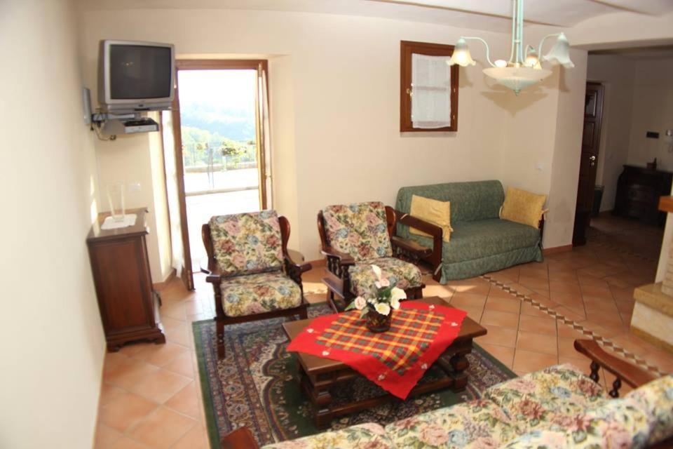 Residence Il Vigneto Lari Zewnętrze zdjęcie
